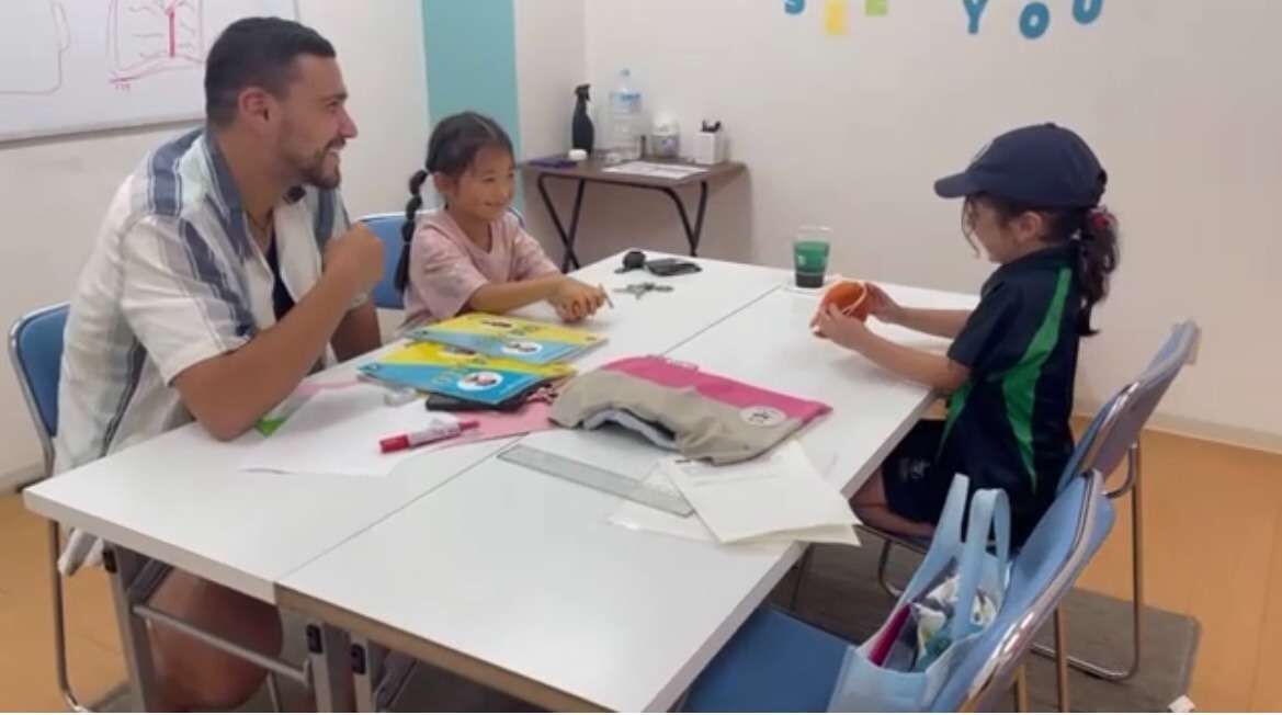 KIDSスペイン語レッスン【立川・国分寺英会話スクール】